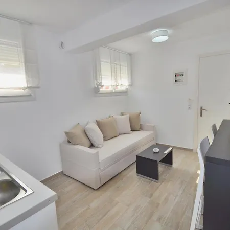 Appartement De Sol *